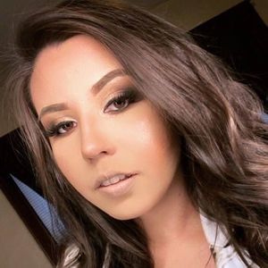 Meet your Posher, Fernanda